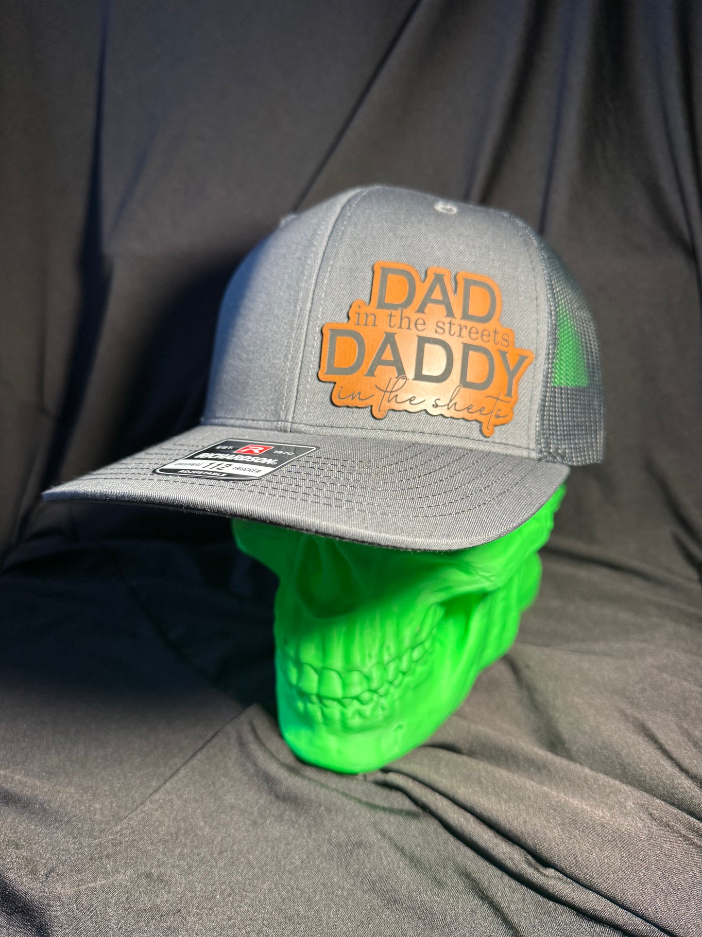 Dad in the streets, Daddy in the sheets