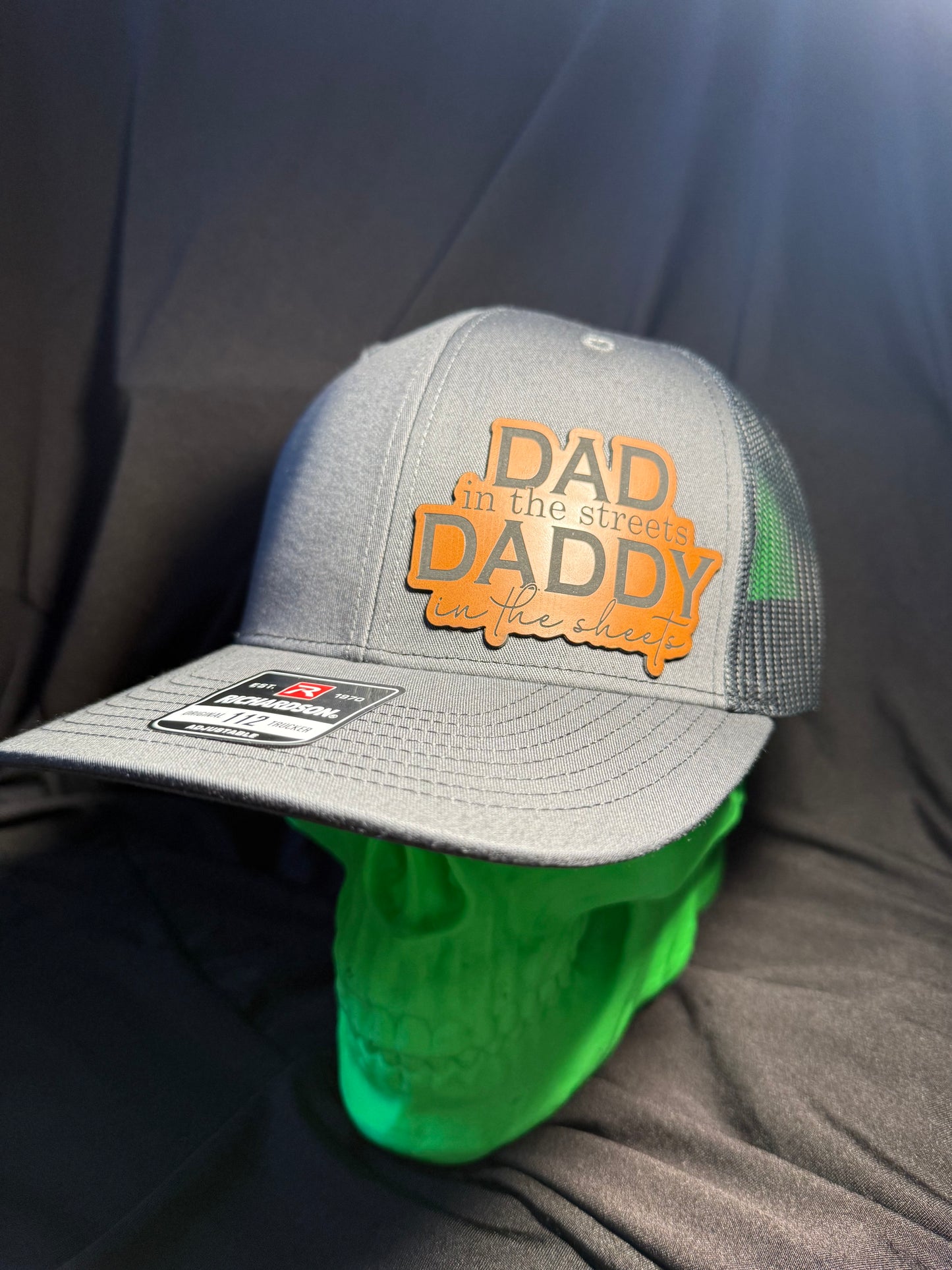 Dad in the streets, Daddy in the sheets